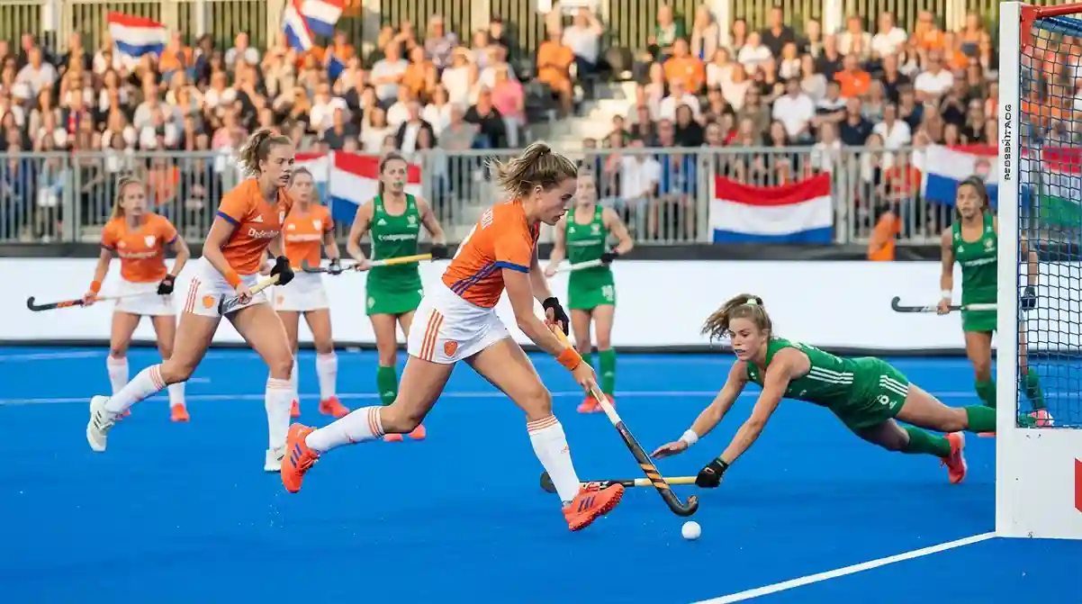 Nederlandse hockeyvrouwen tijdens een internationale wedstrijd